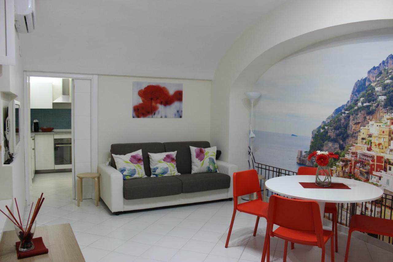 Apartament Napoli A Chiaia Zewnętrze zdjęcie